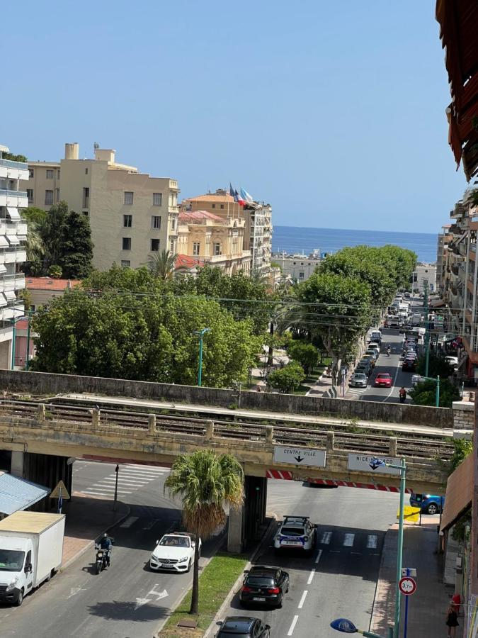Appartement Tout Equipe Centre Ville Menton Dış mekan fotoğraf